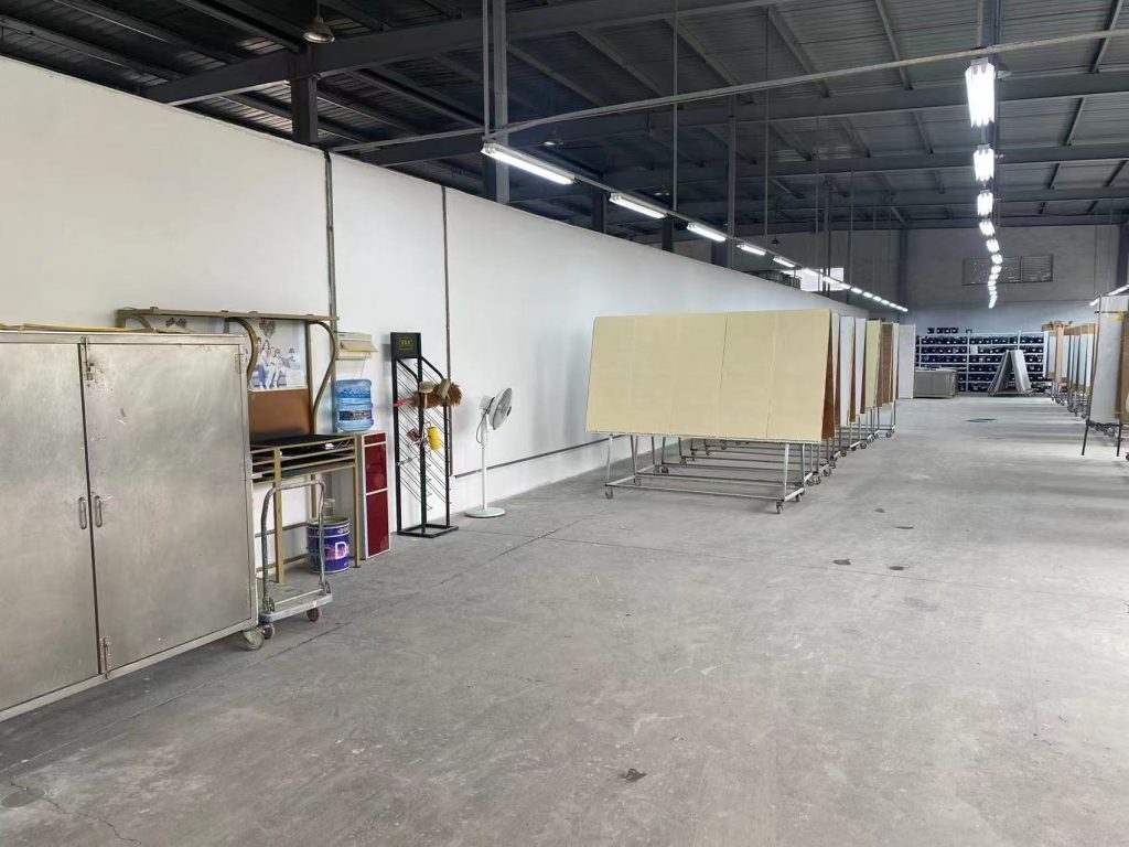 爱涂妆工匠师培训体系：以工艺标准化重塑墙面装饰艺术
艺术涂料施工
艺术涂料服务