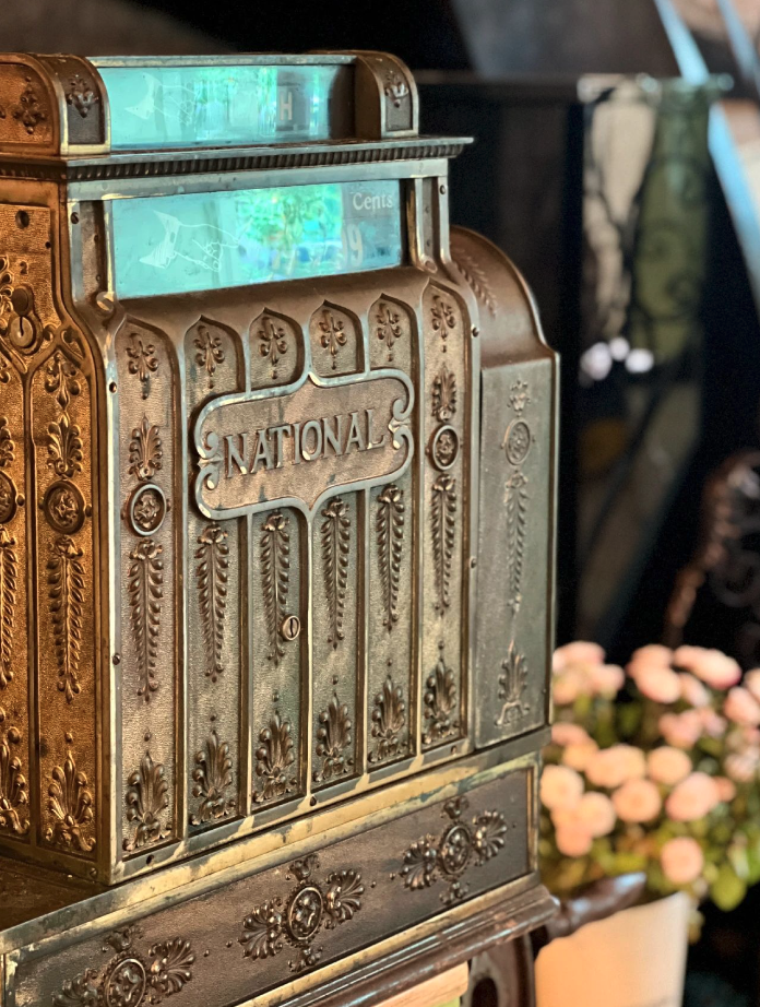 Artist La Pie - 艺术,就是爱与奉献