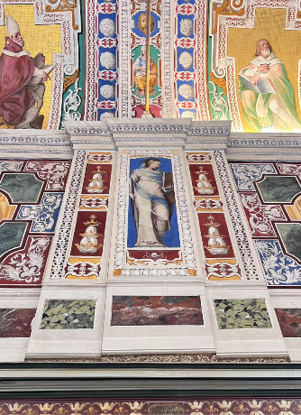 设计的“潜台词”:为什么顶级空间都在用“材质”叙事?