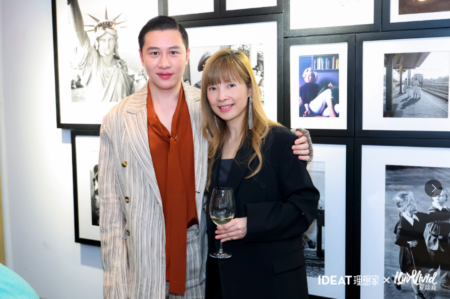 爱涂妆新闻｜当墙面成为画布 一场关于色彩、肌理与即兴创作的对话