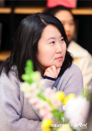 爱涂妆新闻｜当墙面成为画布 一场关于色彩、肌理与即兴创作的对话