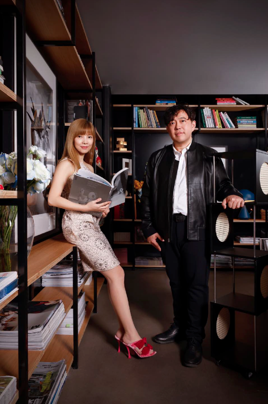 爱涂妆新闻｜当墙面成为画布 一场关于色彩、肌理与即兴创作的对话